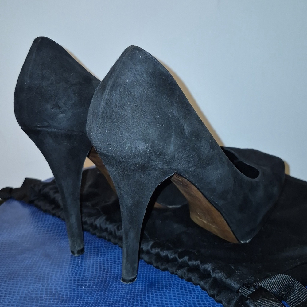 Dolce & Gabbana Black Suede With 1"platform. High Heel sz. 38 (#1706) - Picture 6 of 16